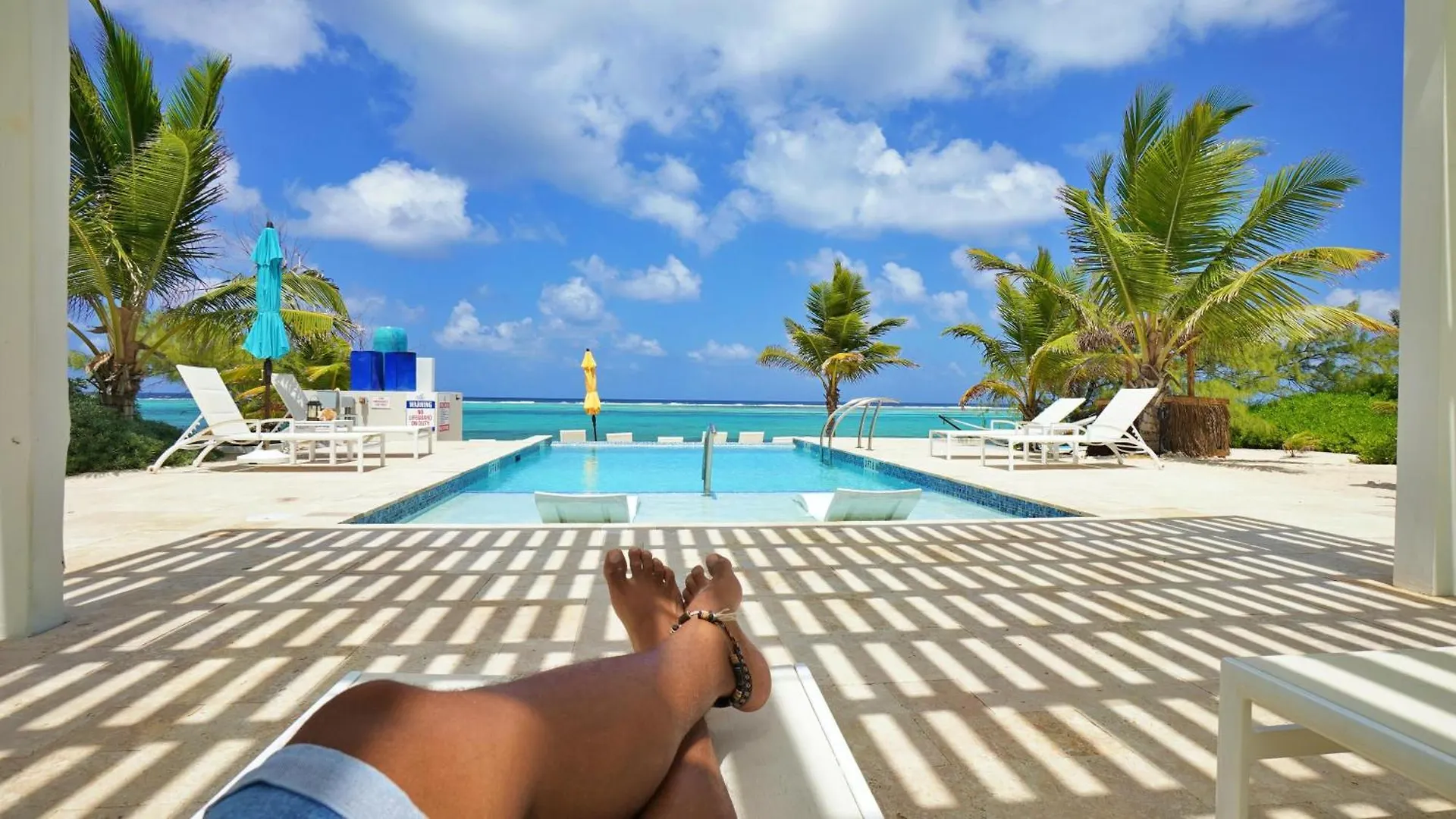 The Tropical Breeze Cottage Sand Bluff 0*,  开曼群岛